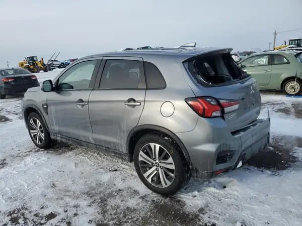 Mitsubishi Outlander 2023