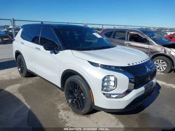 Mitsubishi Outlander 2023