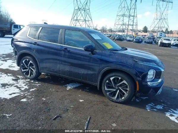 Mitsubishi Outlander 2023