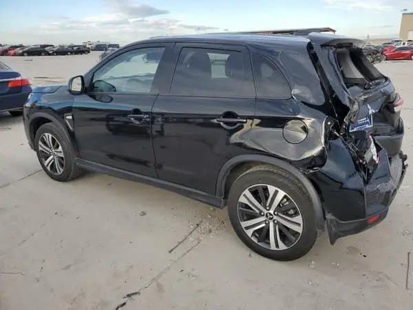 Mitsubishi Outlander 2023