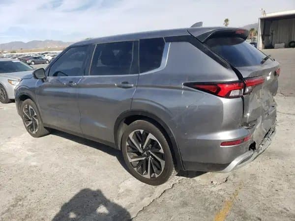 Mitsubishi Outlander 2023