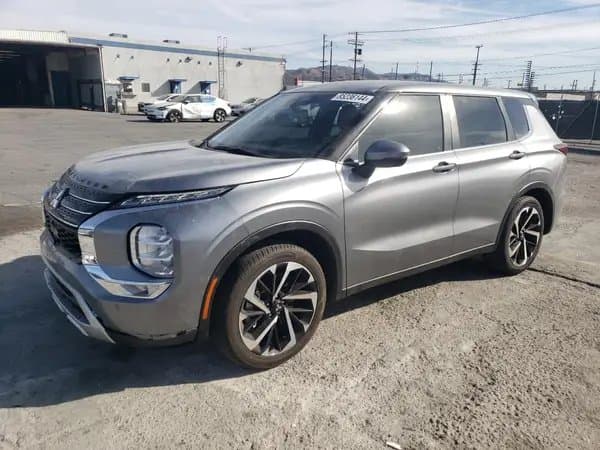 Mitsubishi Outlander 2023