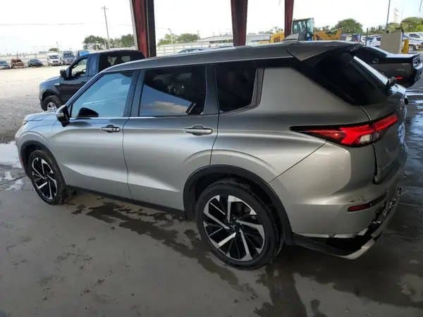 Mitsubishi Outlander 2023