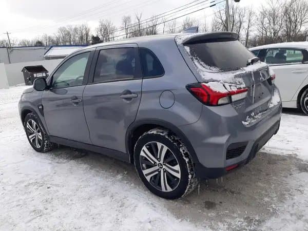 Mitsubishi Outlander 2024