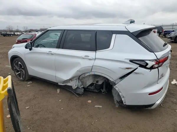 Mitsubishi Outlander 2024