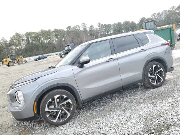 Mitsubishi Outlander 2024