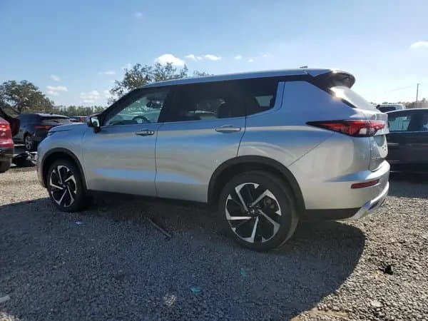 Mitsubishi Outlander 2024