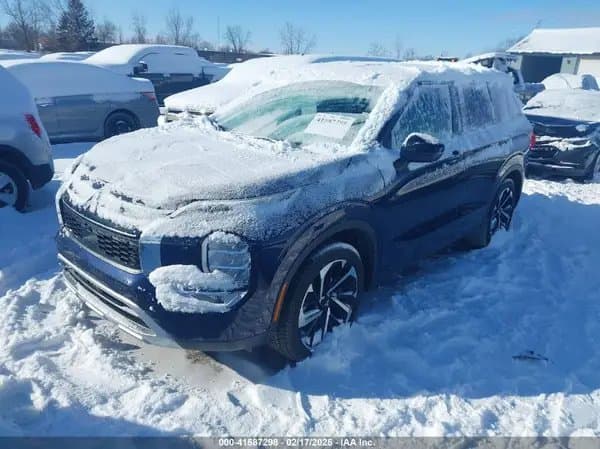 Mitsubishi Outlander 2024