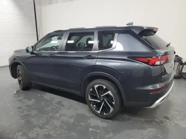 Mitsubishi Outlander 2024