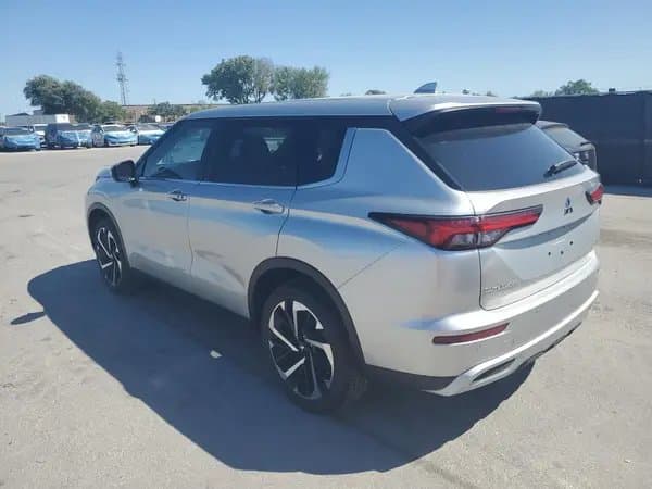 Mitsubishi Outlander 2024