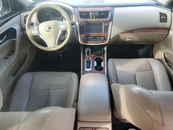 Nissan Altima 2017
