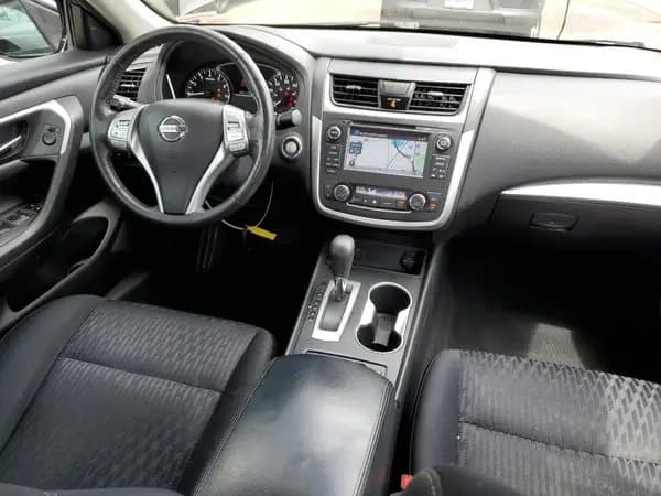 Nissan Altima 2017