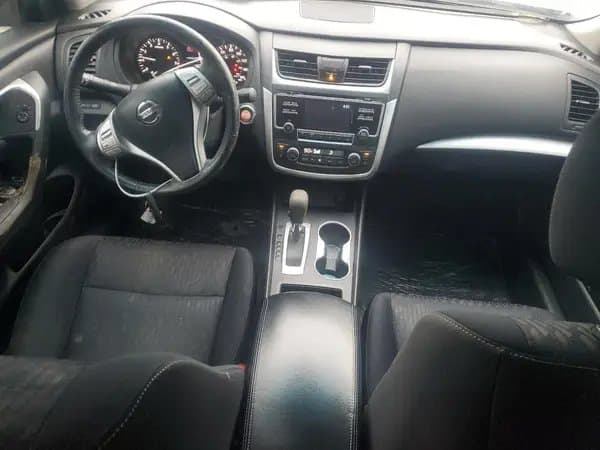 Nissan Altima 2017