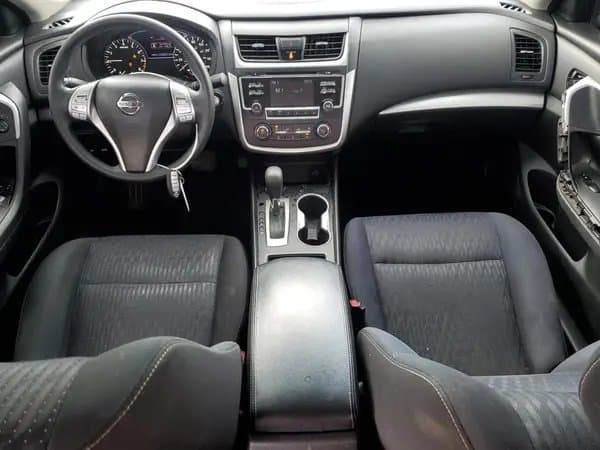 Nissan Altima 2017