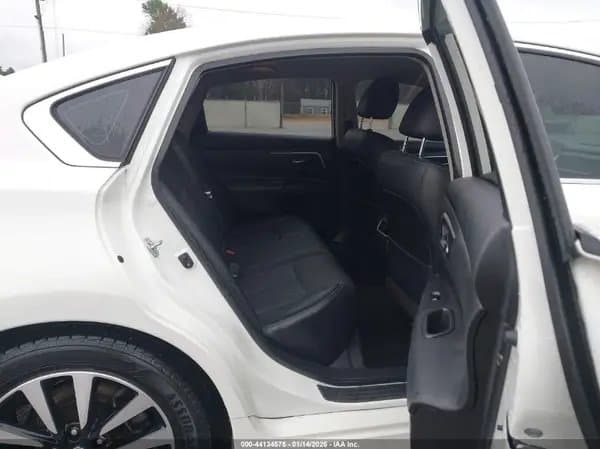 Nissan Altima 2018