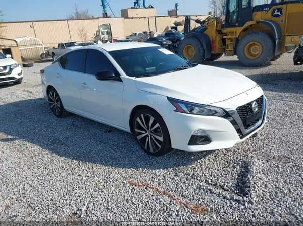 Nissan Altima 2019