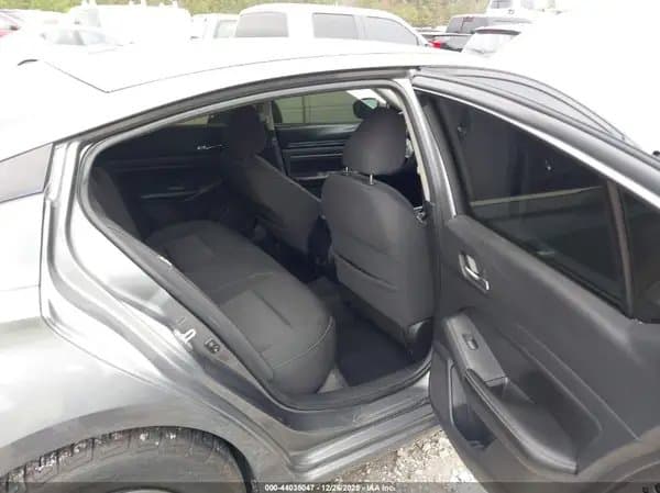Nissan Altima 2019