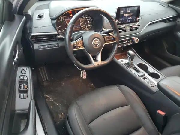 Nissan Altima 2019
