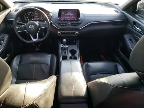 Nissan Altima 2019