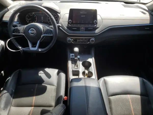 Nissan Altima 2019