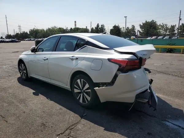 Nissan Altima 2019