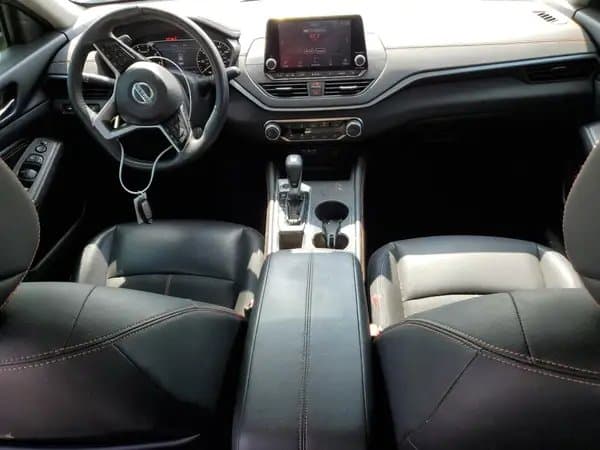 Nissan Altima 2019
