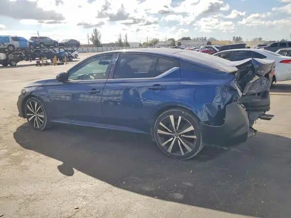Nissan Altima 2019