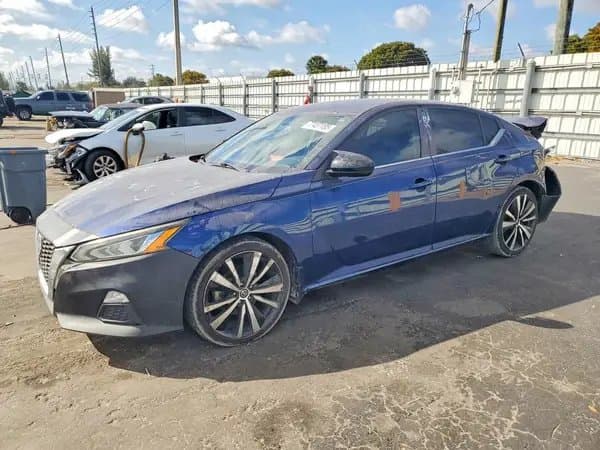 Nissan Altima 2019