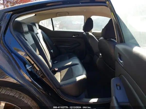 Nissan Altima 2019
