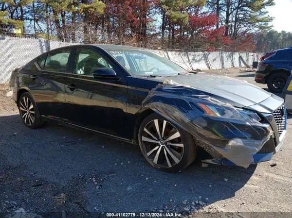 Nissan Altima 2019