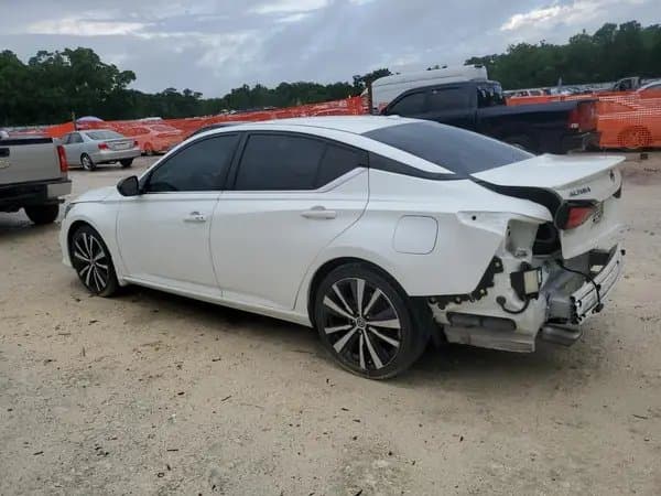 Nissan Altima 2019