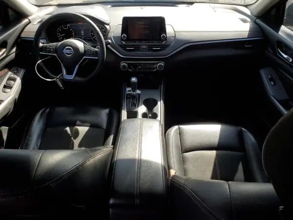 Nissan Altima 2019