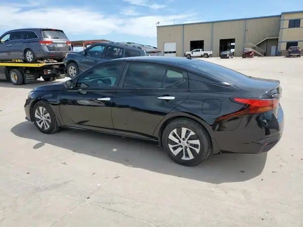 Nissan Altima 2019