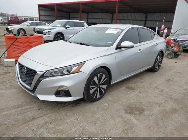 Nissan Altima 2020
