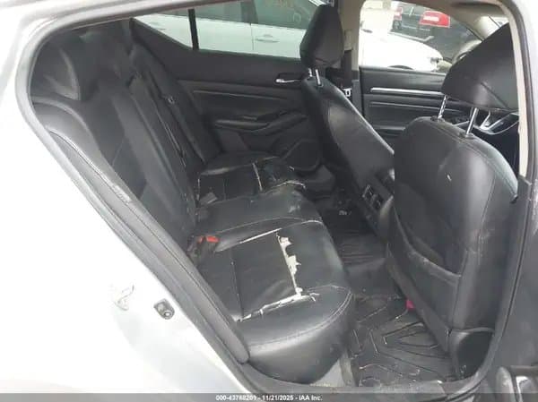 Nissan Altima 2020
