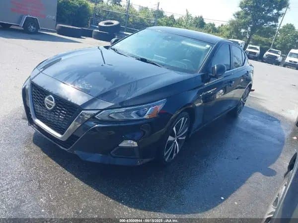Nissan Altima 2020
