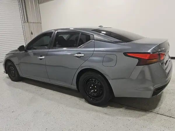Nissan Altima 2020