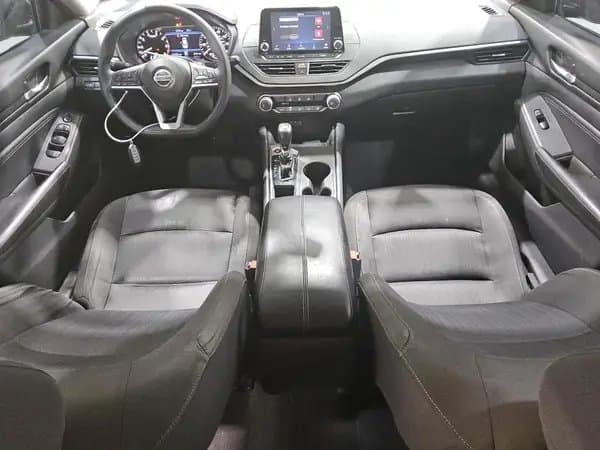 Nissan Altima 2020