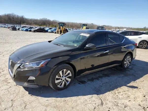 Nissan Altima 2020