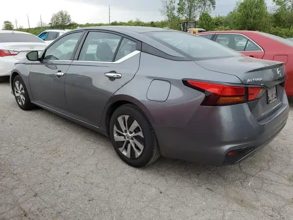 Nissan Altima 2020