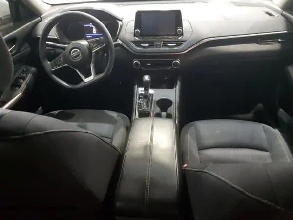 Nissan Altima 2020