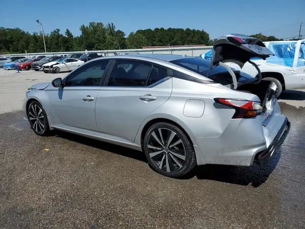 Nissan Altima 2020