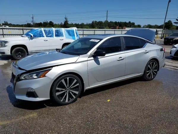 Nissan Altima 2020