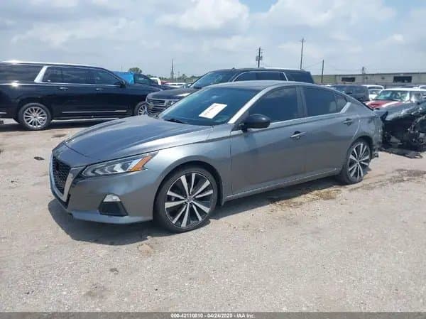 Nissan Altima 2020