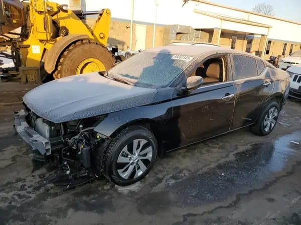 Nissan Altima 2020