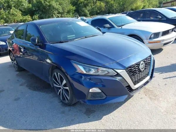 Nissan Altima 2020