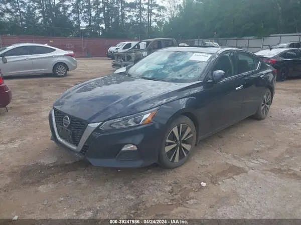 Nissan Altima 2021