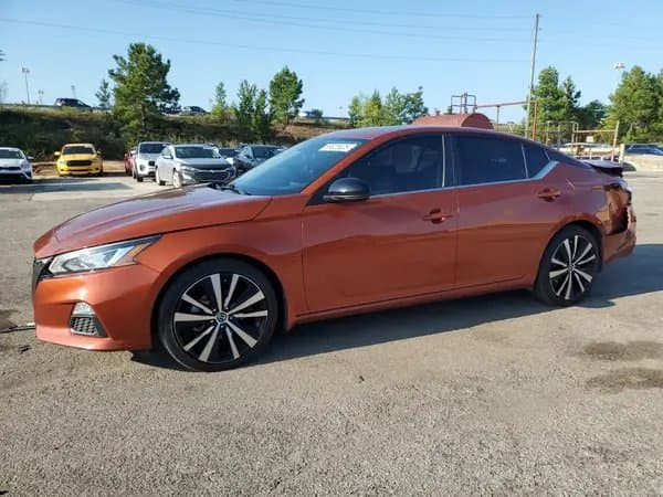 Nissan Altima 2021