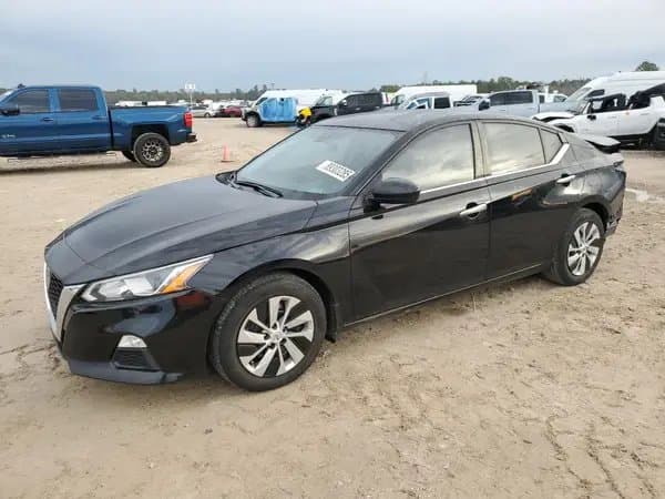 Nissan Altima 2021
