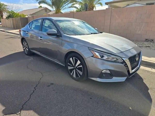 Nissan Altima 2021